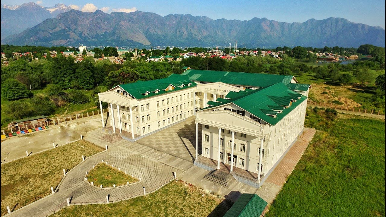 GD Goenka Public School